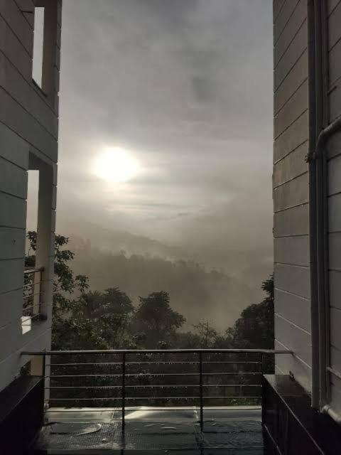 Elenji Vitara Resort Munnar Exterior photo